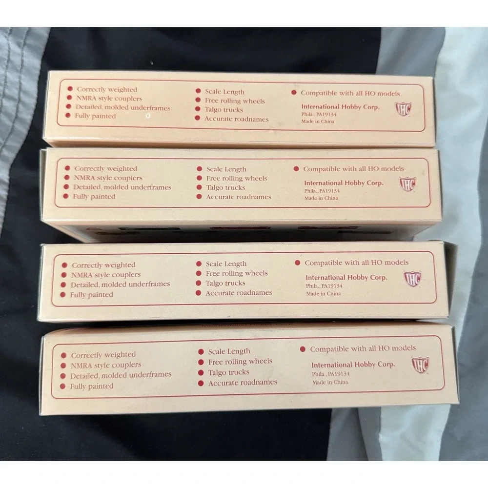 HO Scale IHC Vintage Freight Cars (NEW IN BOX) Lot of 4